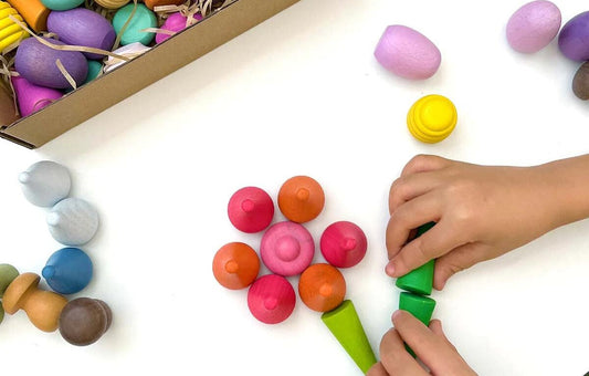 Rozvíjejte u dětí kreativitu, motorické dovednosti a logické myšlení s Woodie pops. Toto je 10 aktivit, které s nimi můžete vyzkoušet