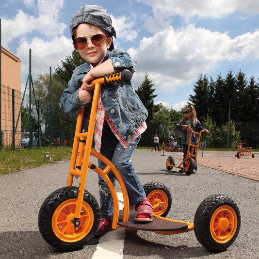 Scooter "Bengy", small (with brake) Toptrike