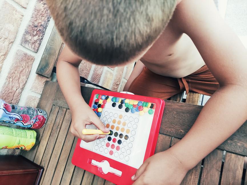 Magnetická podložka MAGDOTS - Lerni.cz