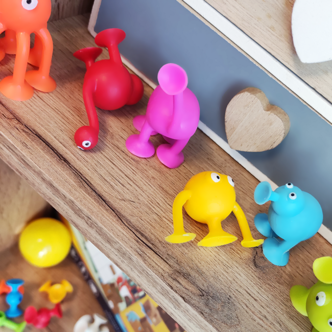 Rozbaleno : Přísavková stavebnice Zvířátka 96 kusů